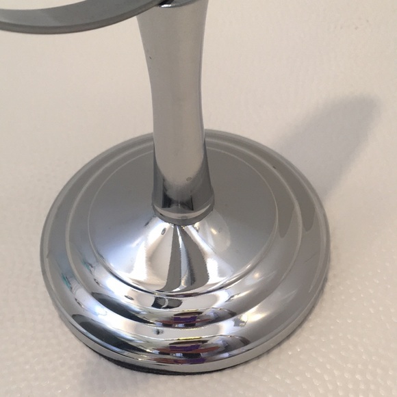 Makeup Mirror - Picture 3 of 5